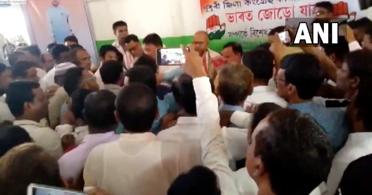 Assam Congress workers clash at meeting on Bharat Jodo Yatra